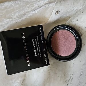 Marc Jacobs O!Mega Shadoelw Gel Powder Eyeshadow- O! Yeah 570